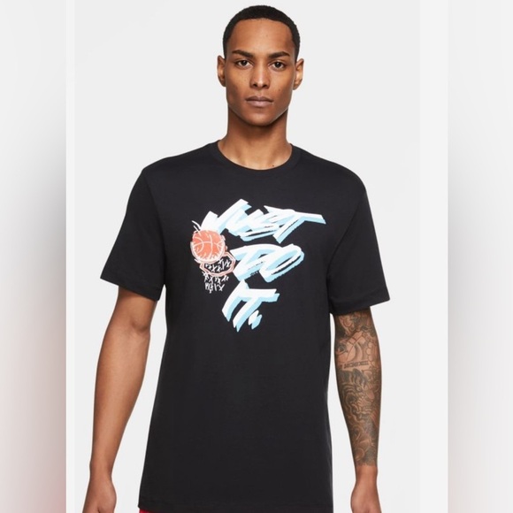Nike Other - Nike Basketball Tee size XL NWT